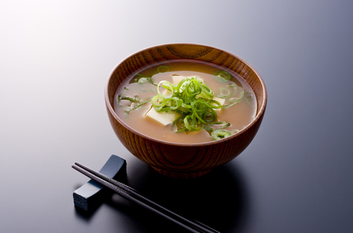 とってもお久しぶりです！突然、お味噌汁のハナシ。